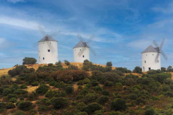 Molinos viejos para procesar trigo en España. — Foto de Stock