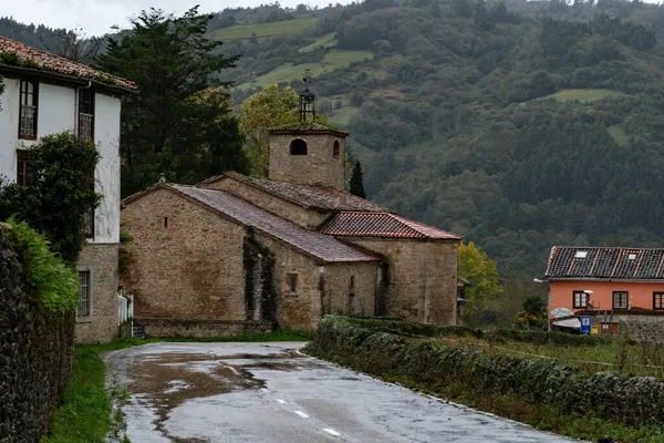 Religious and ecclesiastical architecture of Asturias - Spain. — Stock Photo, Image
