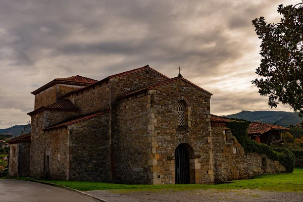 Architektura religijna i kościelna Asturii - Hiszpania. — Zdjęcie stockowe