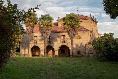 Cantabria 'nın iç kesimlerinde kırsal alanlar - İspanya
