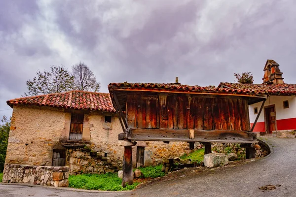 Ländliche Landschaften im Landesinneren Asturiens — Stockfoto