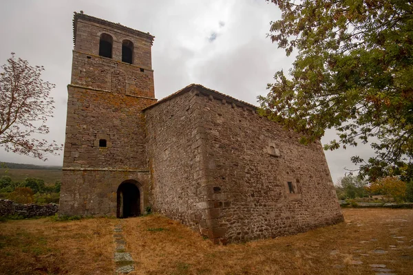 Romanische Kirche Santa Maria Olea — Stockfoto