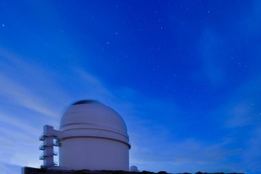 Calar Alto Gözlemevi - Avrupa kıtasındaki en büyük astronomik gözlemevi.