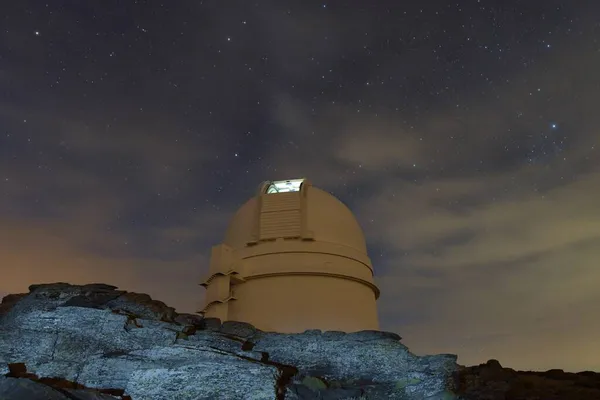 Обсерватория Калар Альто Крупнейшая Астрономическая Обсерватория Европейском Континенте — стоковое фото