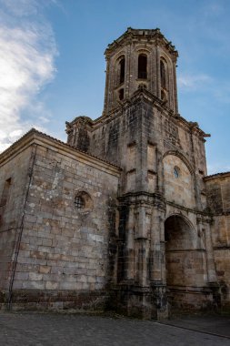 Manastır del Soto en Iruz.