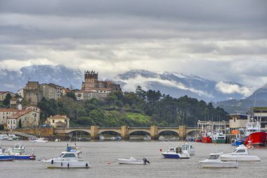 Ria de San Andres, San Vicente de la Barquera - Cantabria