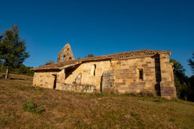 Manzaralar ve Cantabria 'nın dini mekanları.