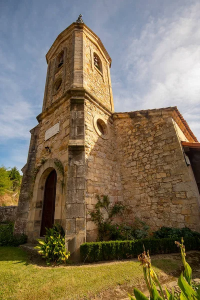 Paesaggi e luoghi religiosi della Cantabria. — Foto Stock