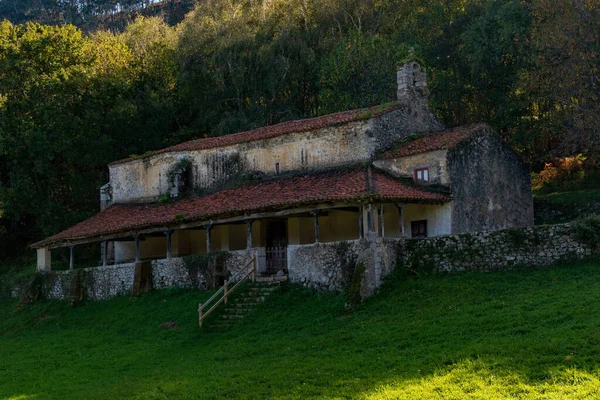 Church of San Emeterio in Pimiango - Asturias — Stock Photo, Image