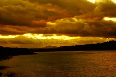 Negratin rezervuarı, Guadiana Menor nehri üzerinde..