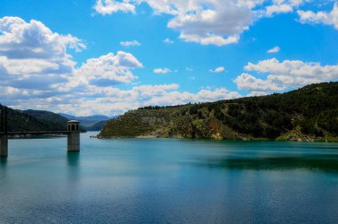 Francisco Abellan, Fardes nehri yatağında bir rezervuar.