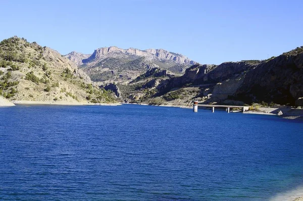 The El Portillo reservoir is located on the Castril river. — Stock Photo, Image