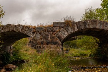 Cantabria 'daki Reinosilla Köprüsü.