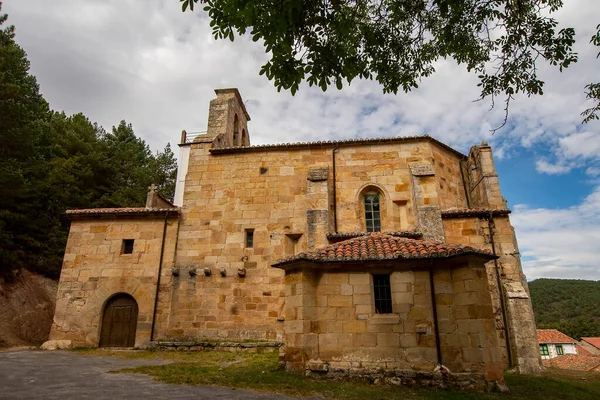 Chiesa romanica di San Miguel in Quintanilla de An — Foto Stock