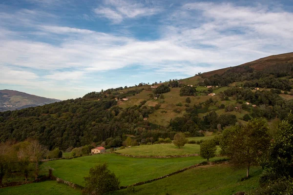 Landscape of the rural countryside of the Pass Valley. - Cantabria — Stock Photo, Image