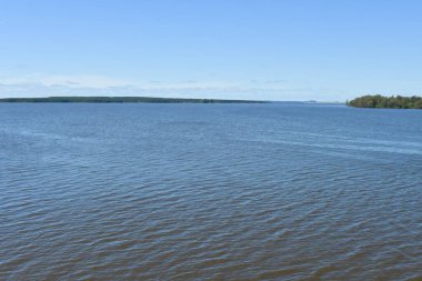 Negro Nehri Uruguay 'ın içindeki en önemli nehirdir..