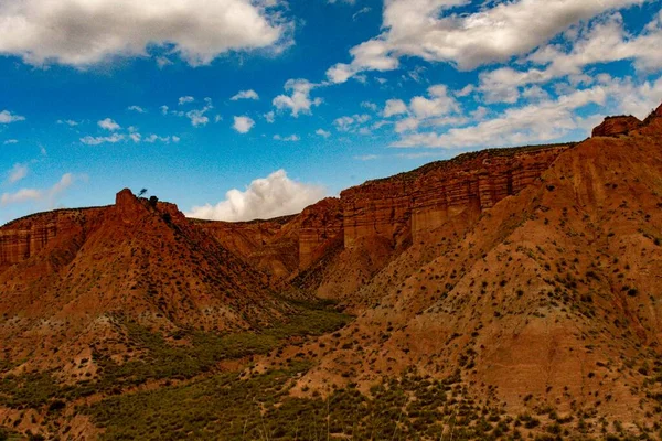 Crests and cliffs of the Badlands of Gorafe - Granada. — Stockfoto