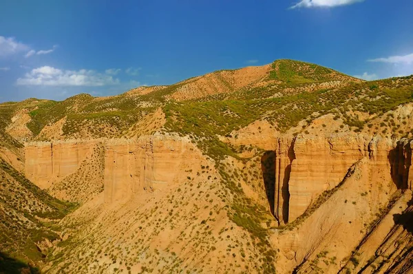 Detenções e falésias das Badlands de Gorafe - Granada. — Fotografia de Stock