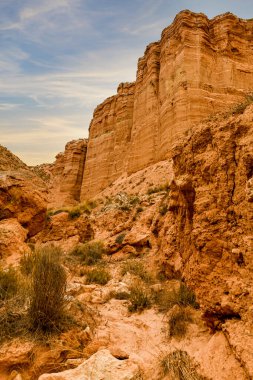 Gorafe 'nin Çorak Toprakları' nın tepeleri ve tepeleri - Granada.