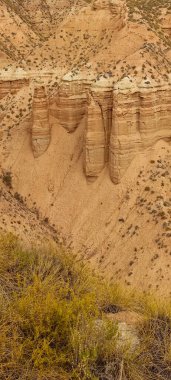 Gorafe 'nin Çorak Toprakları' nın tepeleri ve tepeleri - Granada.