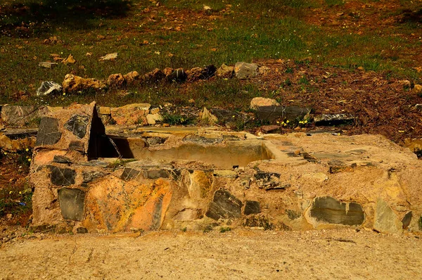 Fuentes al aire libre y bebederos —  Fotos de Stock