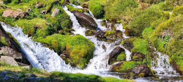 Barranco y Río Alhori, con aguas de Sierra Nevada —  Fotos de Stock