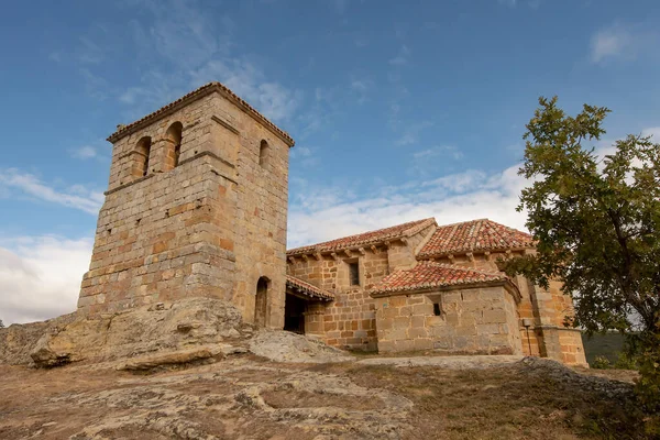 Roma Kilisesi Santa Leocadia de Castrillo de Valdelomar — Stok fotoğraf