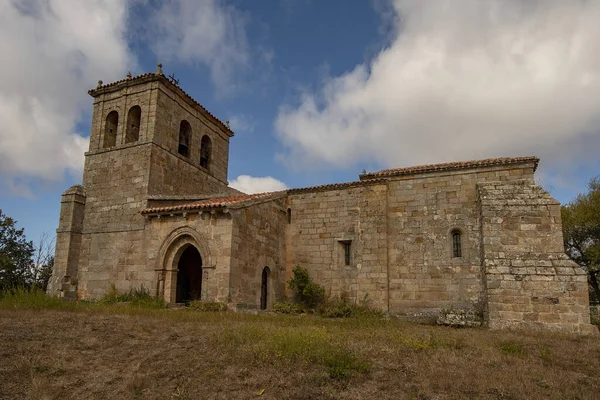 Igreja românica de San Cristobal del Monte. — Fotografia de Stock
