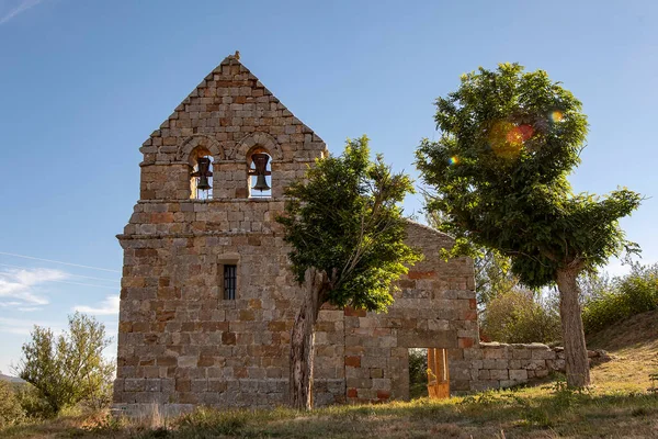 Sobrepenilla 'daki San Martin Romanesk Kilisesi. — Stok fotoğraf