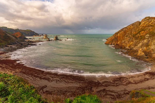 Paisaje de Playa del Silencio en la costa asturiana, España. —  Fotos de Stock