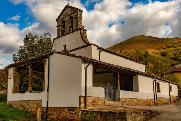 Church of San Juan la Real de Llamas — 스톡 사진