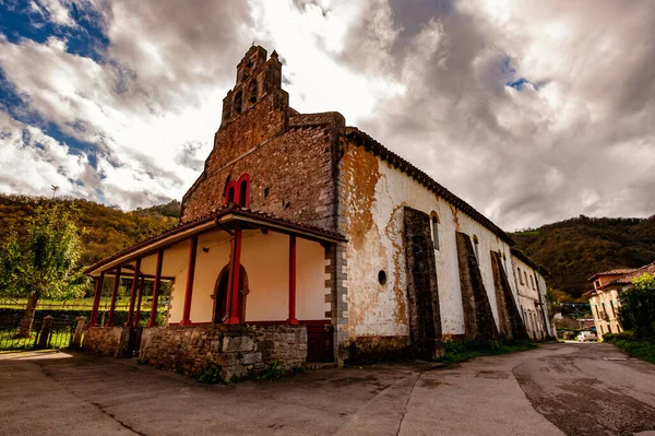 Igreja de San Martin de Soto. — Fotografia de Stock