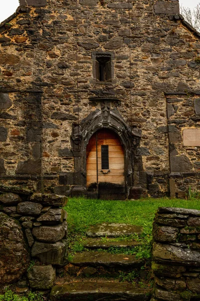 Romanesque church of Santa Maria in Hermo Monastery — 图库照片