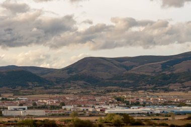 Reinosa şehrinin panoramisi.