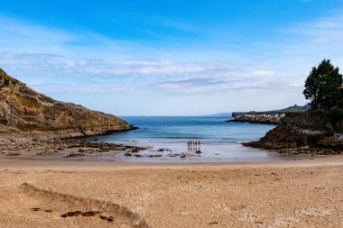 Llanes İspanya 'nın otonom Asturias Prensliği' nin bir konseyidir..