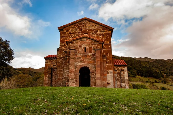 Romanic Εκκλησία της Santa Cristina de Lerma. — Φωτογραφία Αρχείου