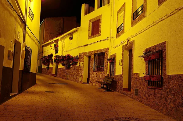 Night photography in the rural street of Yeste in Albacete — Stockfoto