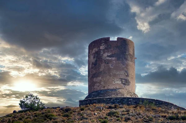 Pobřežní věž, strážní věž Guainos Bajos v Almerii. — Stock fotografie