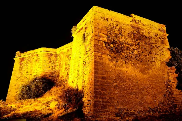 Night photography on the Castle of the Rabita, Granada. — Stock Photo, Image