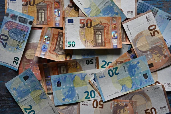 Mucchio di banconote in euro. Sistema monetario europeo dei pagamenti — Foto Stock