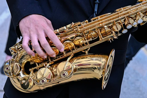 O saxofone, também conhecido como saxofone ou simplesmente saxofone — Fotografia de Stock