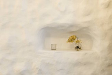 Kırsal turizm için küçük bir mağara evi ayrıntıları.