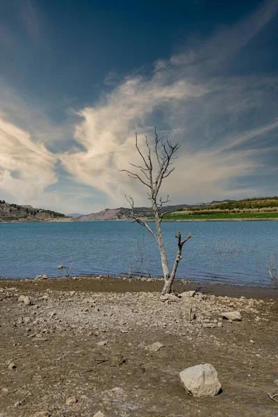 Reservoir Very Low Water Level Due Climate Change Drought — Stock Photo, Image