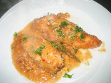 Soslu ev yapımı lezzetli kalamar.