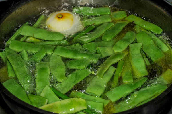 Haricots Verts Cuisiner Dans Une Casserole Dans Cuisine — Photo
