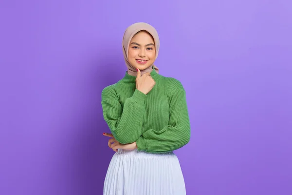 Beautiful Young Asian Woman Green Sweater Smiling Happy Looking Confident — Stock Photo, Image