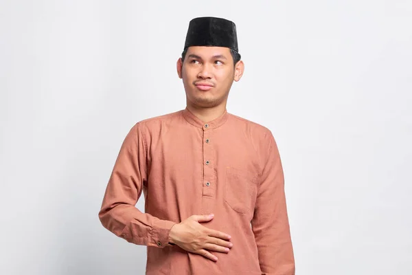Porträtt Asiatisk Muslimsk Man Hålla Händerna Magen Känsla Hungrig Och — Stockfoto