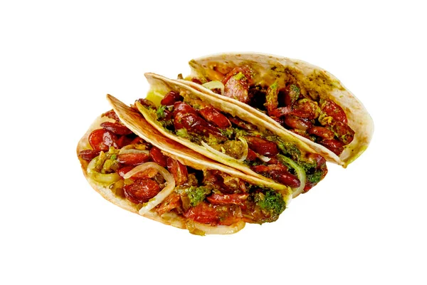 Tacos in wheat tortillas with hunting sausages, cheddar, chimichurri sauce, onion, beans, jalapeno isolated on white — 图库照片