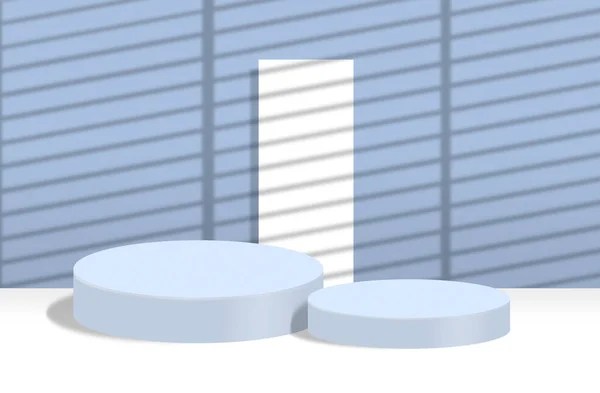 Dos pedestales redondos vacíos sobre fondo abstracto blanco y azul con persianas sombras — Foto de Stock
