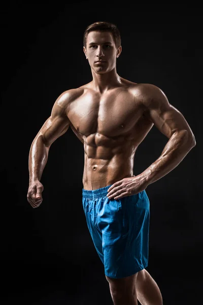 Muscular Fit Young Bodybuilder Fitness Male Model Posing Black Background — Stock Photo, Image